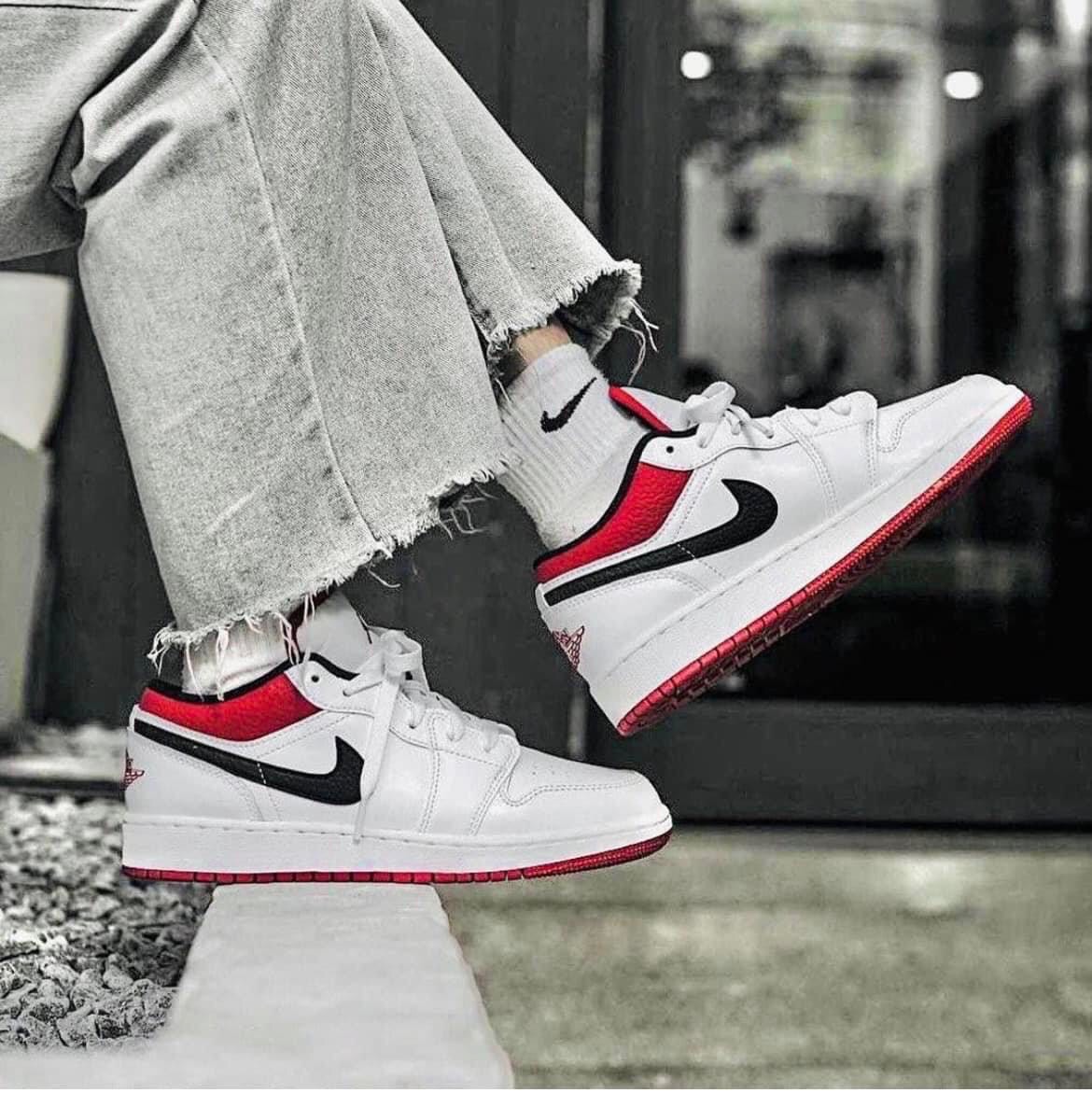Giày Nike Air Jordan 1 'White University Red Black' - Like Auth Nike Air Jordan 1 White University Red Black _yoyo1sneaker