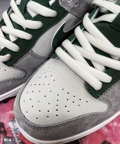 Nike SB Dunk Low x Otomo Katsuhiro “Steamboy OST” Smoke Green Gold - Like Auth nike sb dunk otomo katsuhiro grey green gold 13