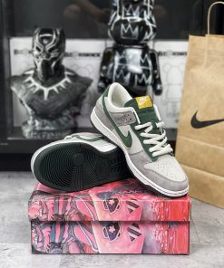 Nike SB Dunk Low x Otomo Katsuhiro “Steamboy OST” Smoke Green Gold - Like Auth nike sb dunk otomo katsuhiro grey green gold 5