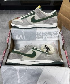 Nike SB Dunk Low x Otomo Katsuhiro “Steamboy OST” Smoke Green Gold - Like Auth nike sb dunk otomo katsuhiro grey green gold 8