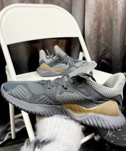 Alphabounce đen vàng_yoyo1sneaker