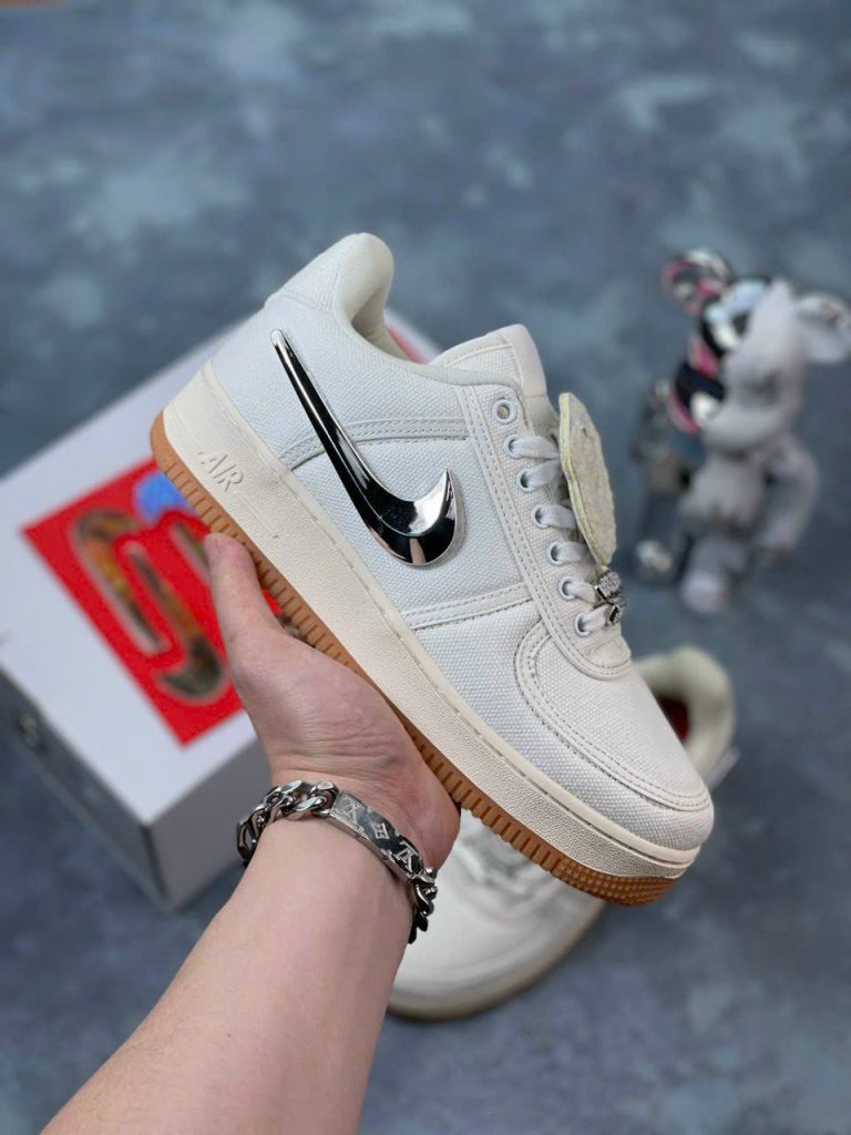 Gi?�y Nike Travis Scott x Air Force 1 �??Sail�??