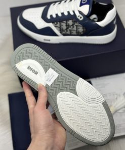 Giay sneaker dior b27 like auth77