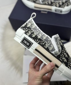 Giay sneaker vans dior like auth1313