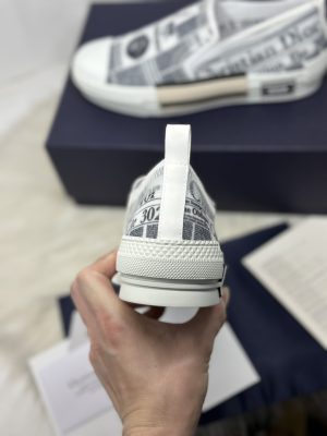 Giay sneaker vans dior like auth2323