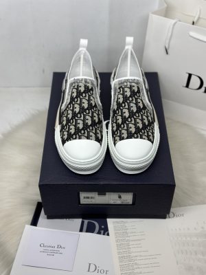 Giay sneaker vans dior like auth44
