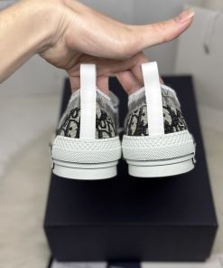 Giay sneaker vans dior like auth77