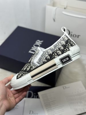 Giay sneaker vans dior like auth88