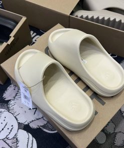 dep adidas yeezy slide sieu cap3030