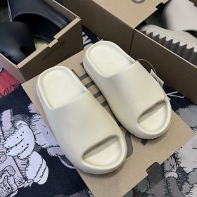 dep adidas yeezy slide sieu cap3131