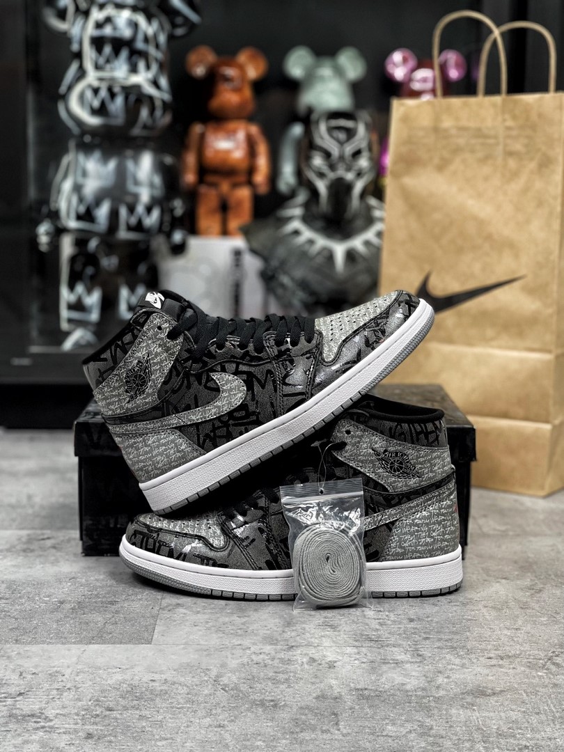 Giày Nike Air Jordan Retro High OG Rebellionaire Like Auth Nike Air Jordan Retro High OG Rebellionaire