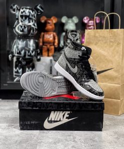 giay sneaker nike air jordan 1 high rebellionaire like auth44
