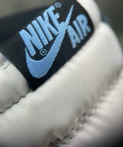 giay sneaker nike air jordan 1 high university like auth1818