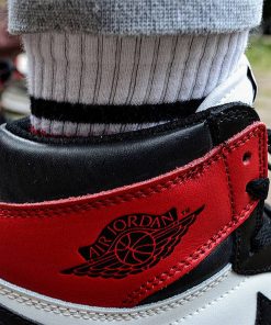 giay sneaker nike air jordan 1 high black toe like auth1