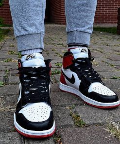 giay sneaker nike air jordan 1 high black toe like auth4