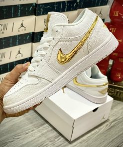 giay sneaker yoyo1 nike jordan metallic gold 6
