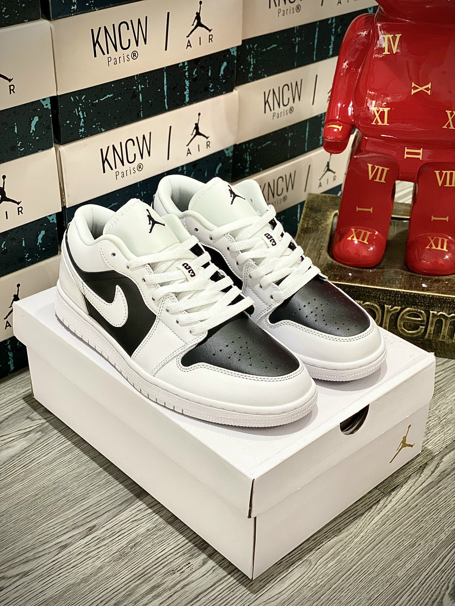Giày Nike Air Jordan 1 Low 'Panda' - Like Auth giày Jordan 1 Low Panda