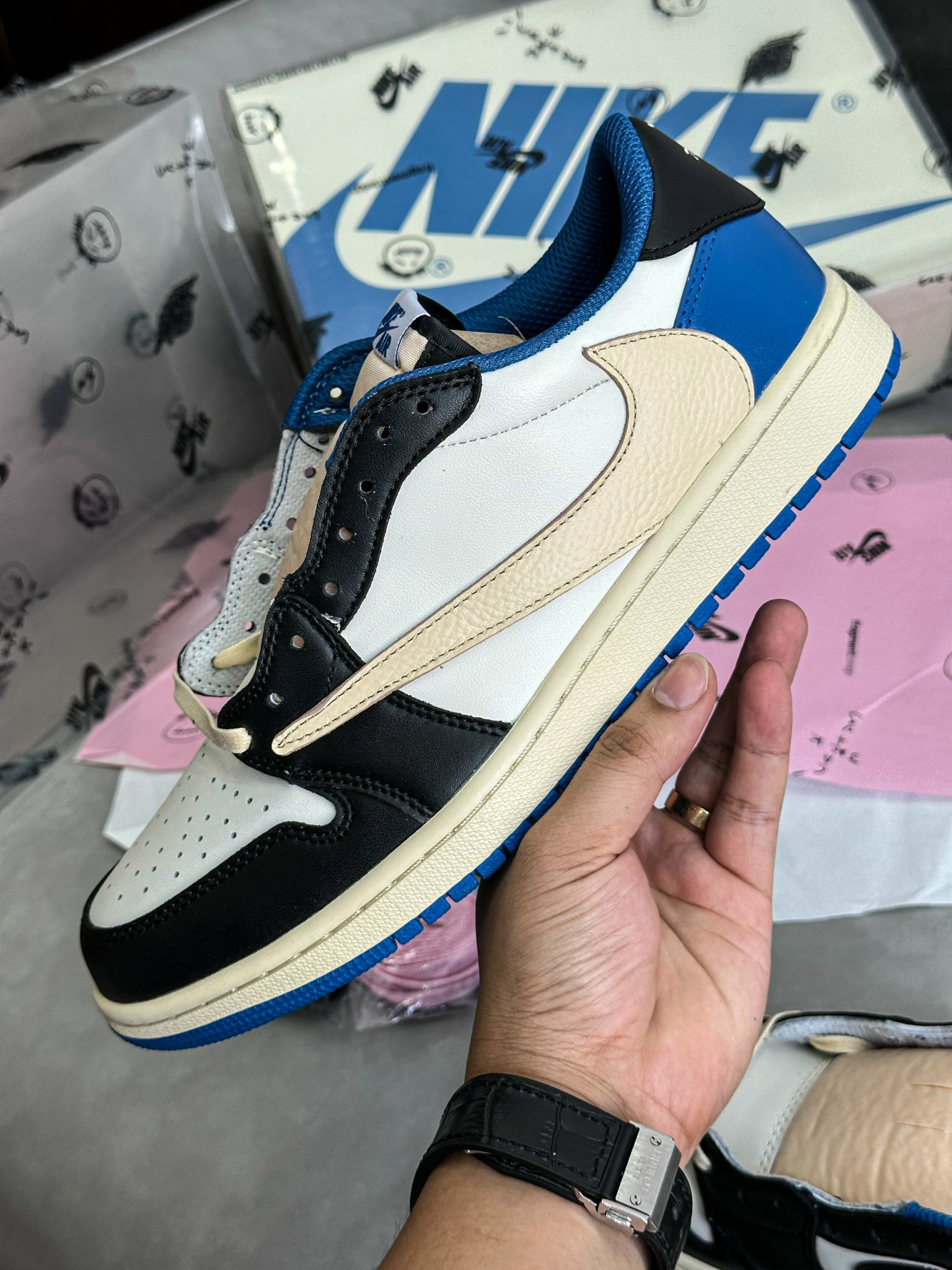 Giày Nike Air Jordan 1 Low x Travis Scott "Fragment" - Like Auth Nike Air Jordan 1 Low x Travis Scott "Fragment"