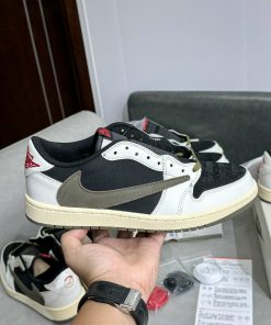 giay sneaker nike air jordan travis scott olive like auth 6