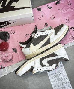 giay sneaker nike air jorrdan travis scott reverse mocha like auth 3