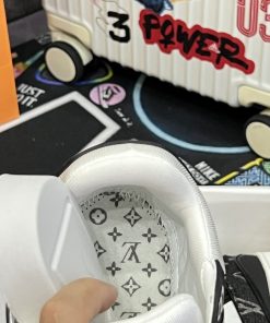 Giày Louis Vuitton Trainer Black White- Best Quality Giày Louis Vuitton Trainer Black White_yoyo1sneaker