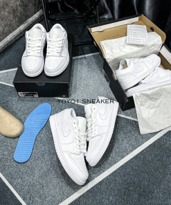 giay sneaker nike jordan triple white likeauth 1