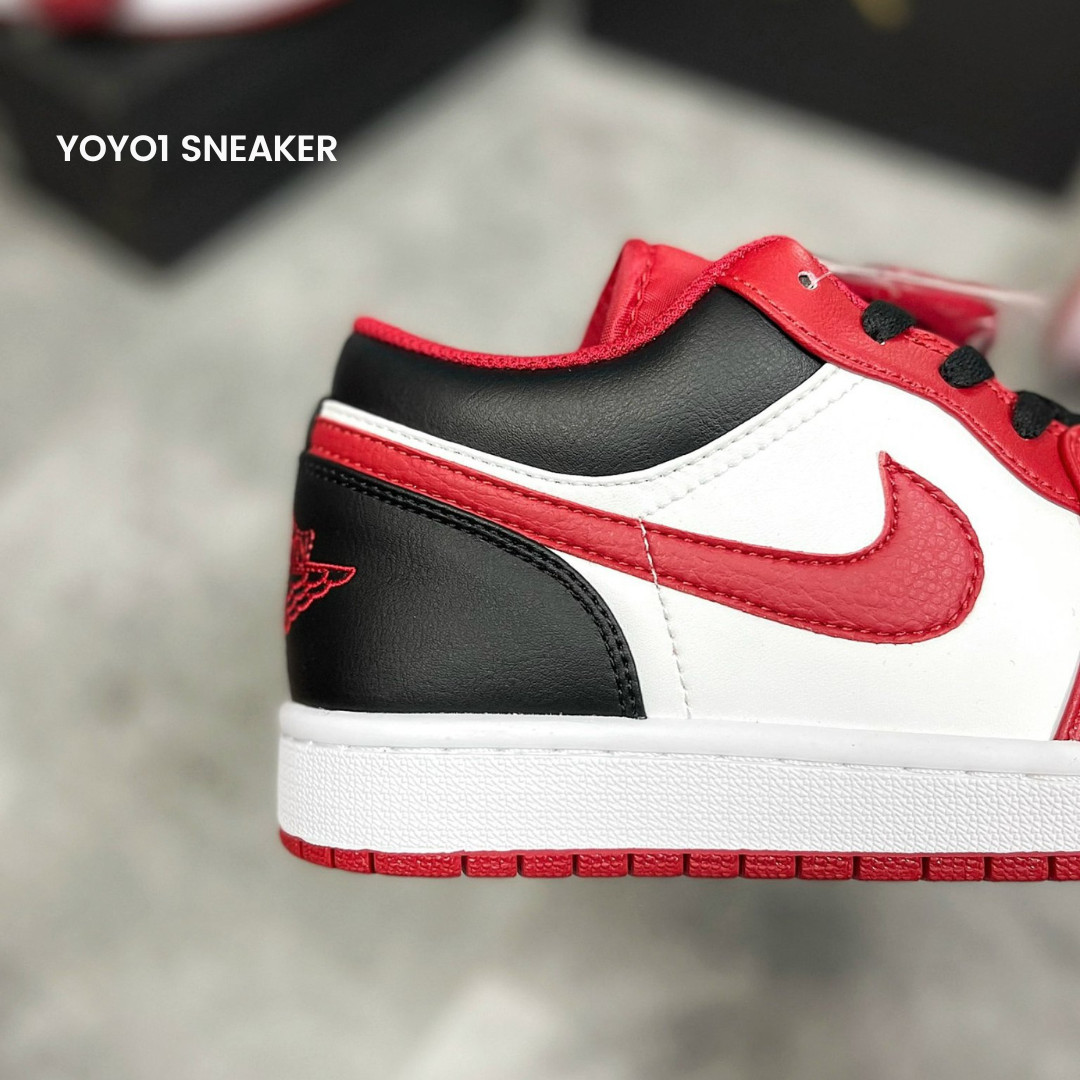 Giày Nike Air Jordan 1 Low Reverse Black Toe - Like Auth Giày Nike Air Jordan 1 Low Reverse Black Toe