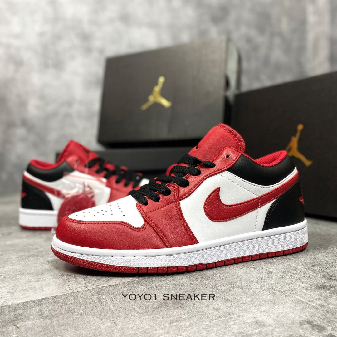 Giày Nike Air Jordan 1 Low Reverse Black Toe - Like Auth Giày Nike Air Jordan 1 Low Reverse Black Toe