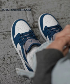 giay nike jordan 1 low true blue cement 7