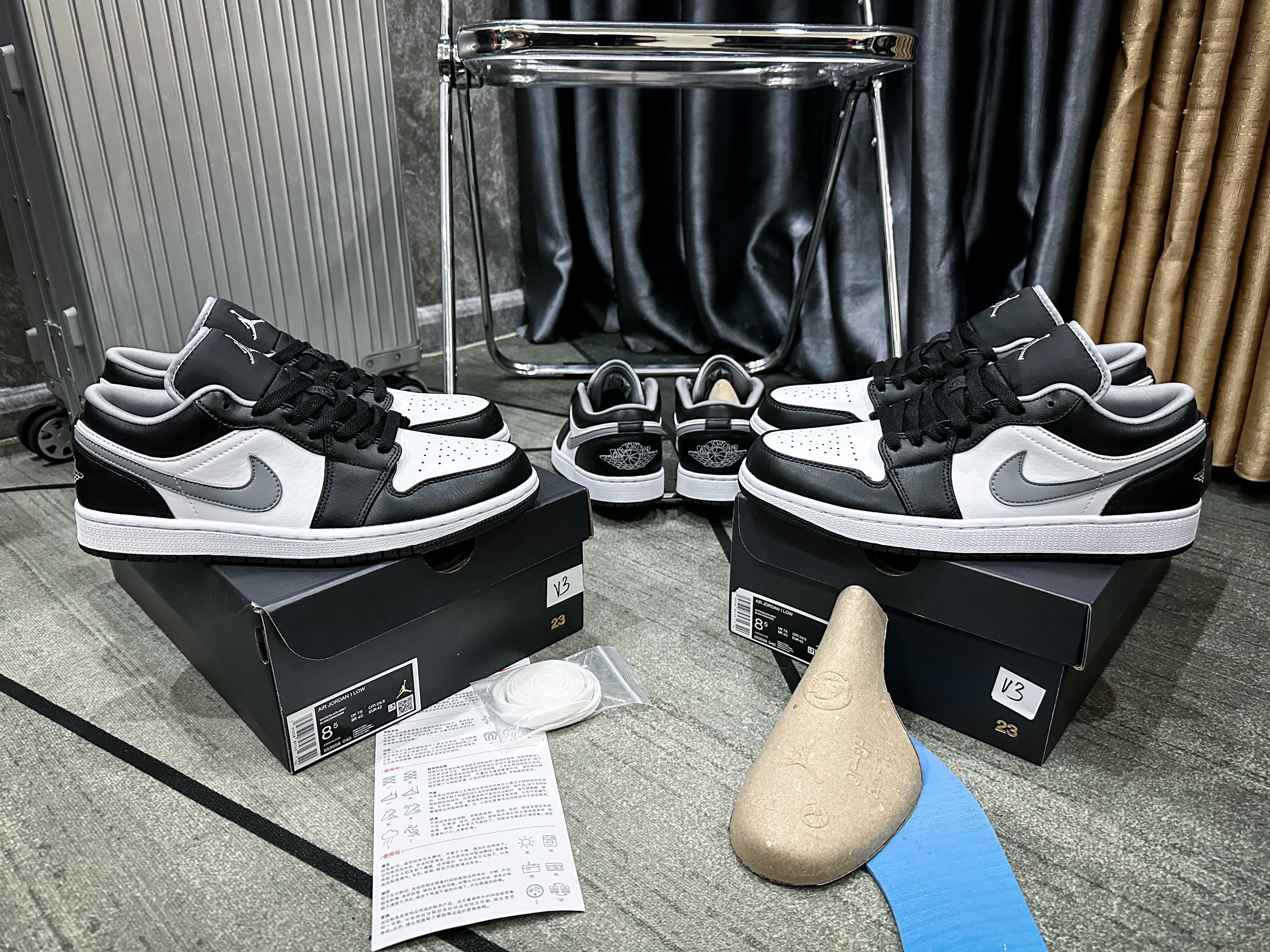 Giày Nike Air Jordan 1 Low Smoke Grey V3 - Like Auth Giày Nike Air Jordan 1 Low Smoke Grey V3 - Like Auth