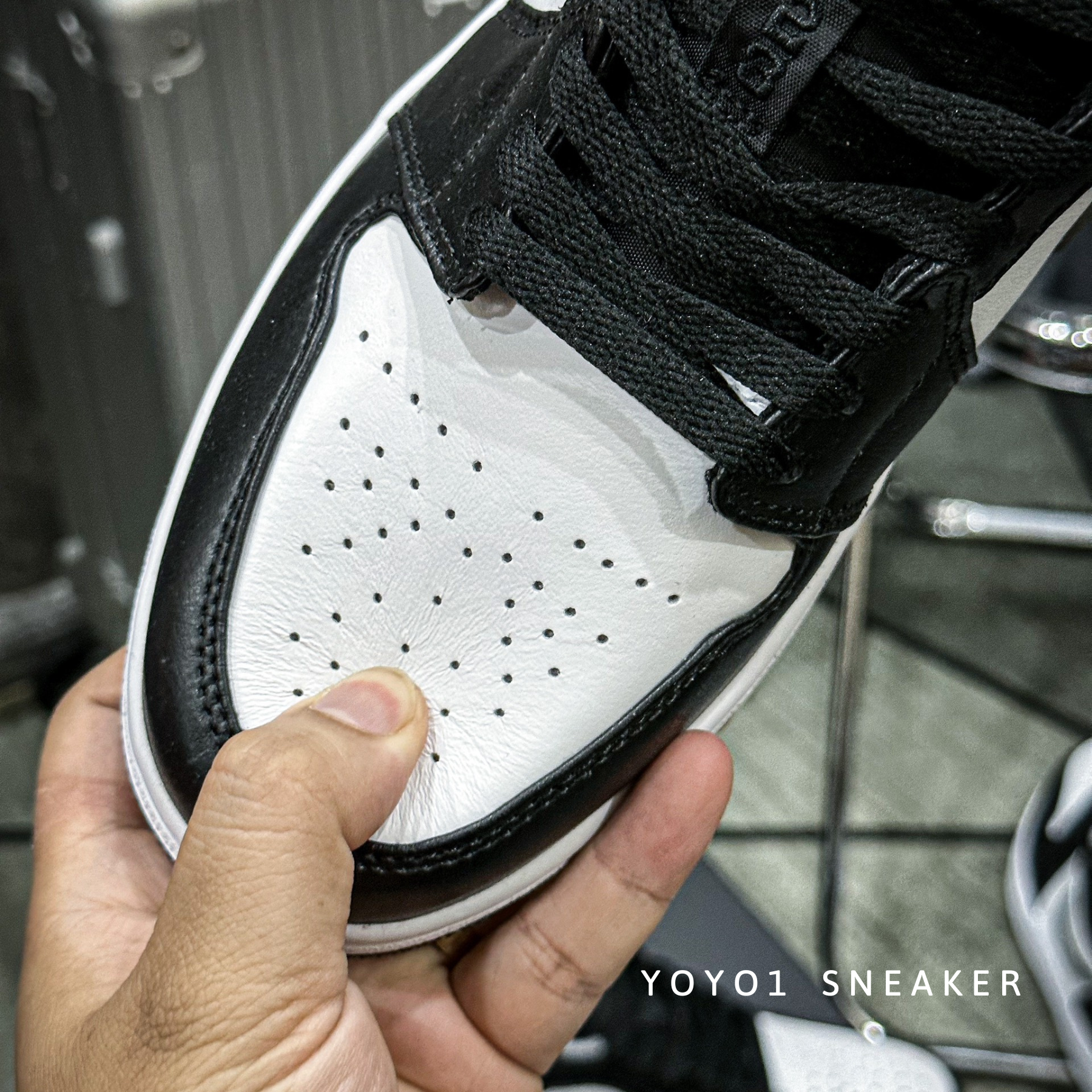 Giày Nike Air Jordan 1 Low Smoke Grey V3 - Like Auth Giày Nike Air Jordan 1 Low Smoke Grey V3 - Like Auth