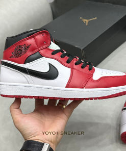 nike jordan 1 mid chicago white toe like auth 3