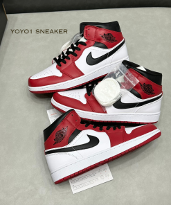 nike jordan 1 mid chicago white toe like auth 4