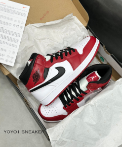 nike jordan 1 mid chicago white toe like auth 5