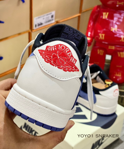 travis scott jordan 1 black olive like auth 10