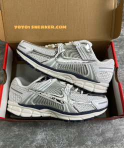 N.i.k.e Air Zoom Vomero 5 'Photon Dust Metallic Silver' Like Auth 4 5