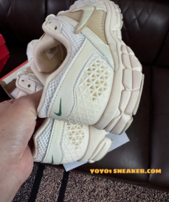 Nike Zoom Vomero 5 'Sail Light' 9 4